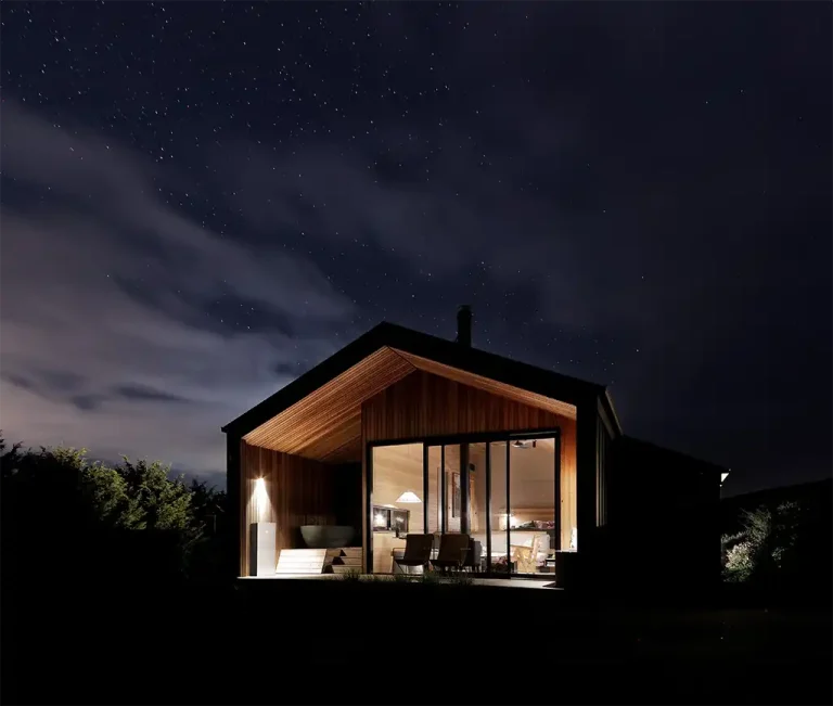 Tesla_Powerwall_3_Lifestyle_10_AUNZ-768x651